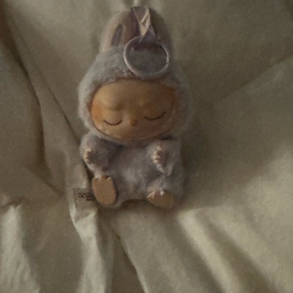 LABUBU ZIZI - Picture 1 of 4